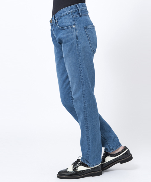 MILKFED.(ミルクフェド)の「BOYFRIEND DENIM PANTS(その他パンツ・レディース・インディゴブルー/ライトインディゴブルー・SMALL/MEDIUM/X-SMALL)」の4枚目の写真