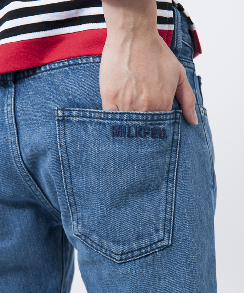 MILKFED.(ミルクフェド)の「BOYFRIEND DENIM PANTS(その他パンツ・レディース・インディゴブルー/ライトインディゴブルー・SMALL/MEDIUM/X-SMALL)」の8枚目の写真