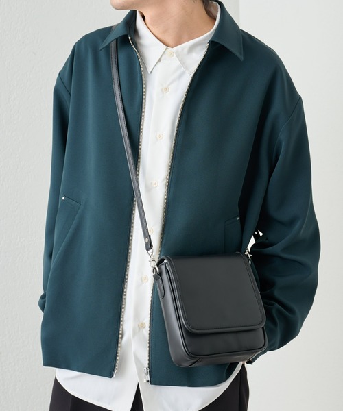 COLONY 2139（コロニートゥーワンスリーナイン）の「シンセティックレザーバーティカルバッグ（ショルダーバッグ・メンズ・ブラック/ブルー/グレー・FREE）」の6枚目の写真