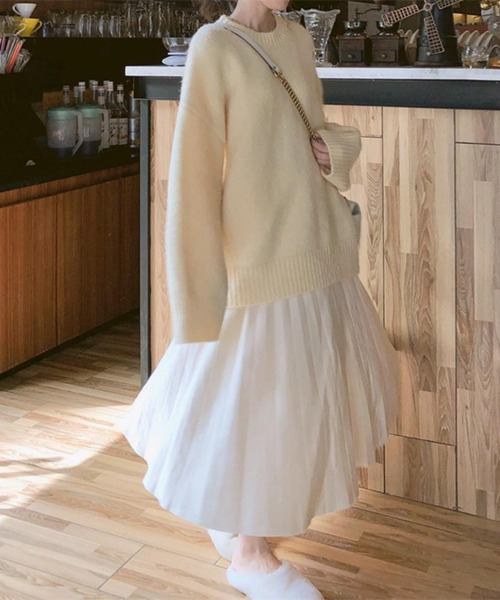 MAISON DE THERESE（メゾン ド テレーズ）の「オーバーサイズミックスカラーニットセーター（ニット/セーター・レディース・ベージュ/ライトイエロー/イエロー/ライトベージュ/ブルー/ピンク/ブラック/パープル/ネイビー/ホワイト/モカ/ワイン・FREE）」の20枚目の写真