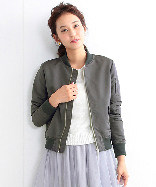 BEAMS LIGHTS Women's(ビームスライツ ウィメンズ)の「BEAMS LIGHTS / 撥水MA-1(ブルゾン・レディース・ブラック/チャコールグレー/オリーブ・38/36)」の3枚目の写真