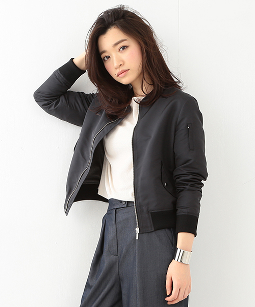 BEAMS LIGHTS Women's(ビームスライツ ウィメンズ)の「BEAMS LIGHTS / 撥水MA-1(ブルゾン・レディース・ブラック/チャコールグレー/オリーブ・38/36)」の2枚目の写真