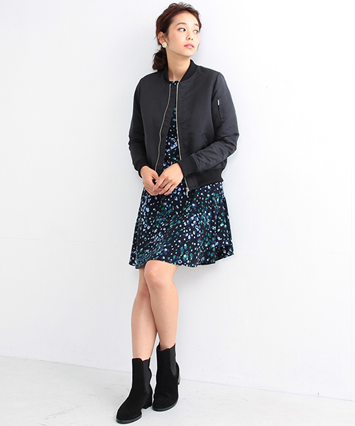 BEAMS LIGHTS Women's(ビームスライツ ウィメンズ)の「BEAMS LIGHTS / 撥水MA-1(ブルゾン・レディース・ブラック/チャコールグレー/オリーブ・38/36)」の14枚目の写真