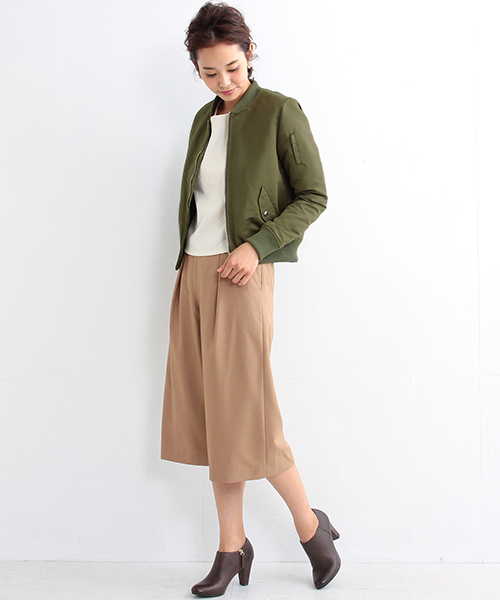 BEAMS LIGHTS Women's(ビームスライツ ウィメンズ)の「BEAMS LIGHTS / 撥水MA-1(ブルゾン・レディース・ブラック/チャコールグレー/オリーブ・38/36)」の22枚目の写真