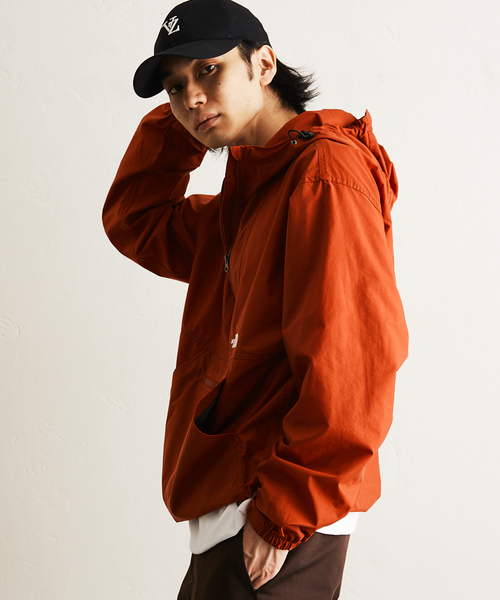 THE NORTH FACE(ザノースフェイス)の「THE NORTH FACE Compact Anorak コンパクトアノラック NP22333(マウンテンパーカー・メンズ・ブラック/ベージュ/レッド・MEDIUM/LARGE/X-LARGE)」の12枚目の写真
