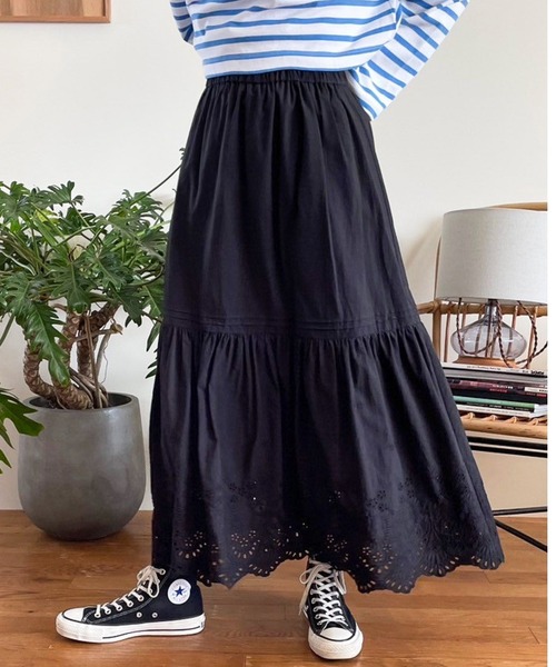 LOWRYS FARM(ローリーズファーム)の「スカラップボリュームスカート 100507(スカート・レディース・チャコールグレー/ブラック/ホワイト・FREE)」の8枚目の写真