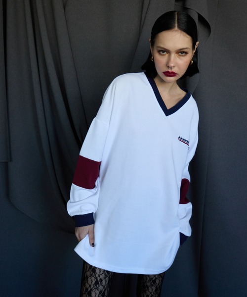 WONEM（ウォンエム）の「ロゴラインオーバーサイズトップス（Tシャツ/カットソー・レディース・グレー/ホワイト・FREE）」の11枚目の写真