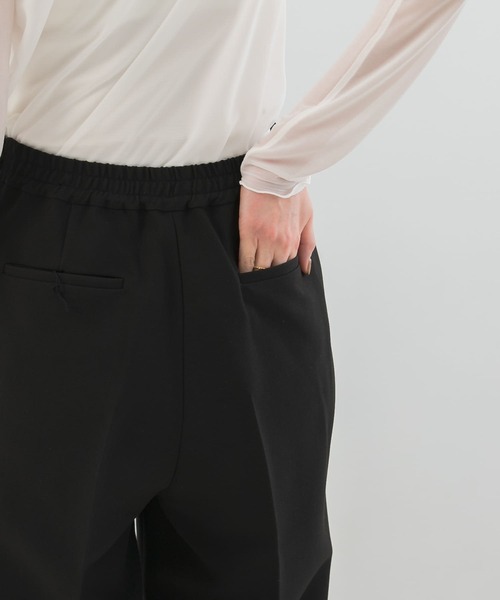 URBAN RESEARCH ROSSO WOMEN（アーバンリサーチ　ロッソ）の「ペプラムジレセットアップ（セットアップ・レディース・ブラック/ベージュ・FREE）」の22枚目の写真