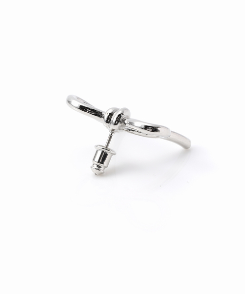 Bijou R.I （ビジューアールアイ）の「【Bijou R.I / ビジューアールアイ】Ribbon Pierce（ピアス（両耳用）・レディース・シルバー・FREE）」の5枚目の写真