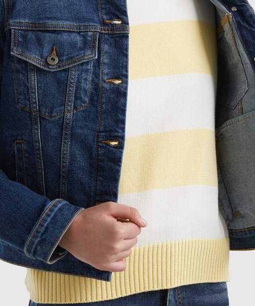 BENETTON (UNITED COLORS OF BENETTON)（ベネトンユナイテッドカラーズオブベネトン）の「ヴィンテージウォッシュデニムジャケット（デニムジャケット・レディース・インディゴブルー・XX-SMALL/X-SMALL/SMALL/MEDIUM）」の6枚目の写真