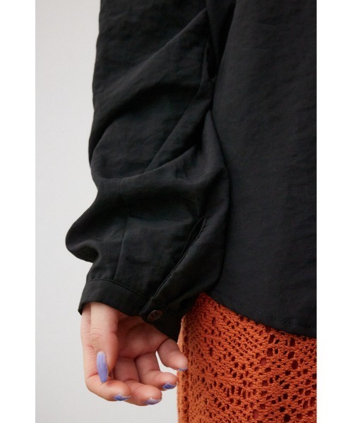AZUL by moussy(アズールバイマウジー)の「ルーズスキッパーシャツ(Tシャツ/カットソー・レディース・アイボリー/ブルー系その他3/ブラック・SMALL/MEDIUM)」の4枚目の写真