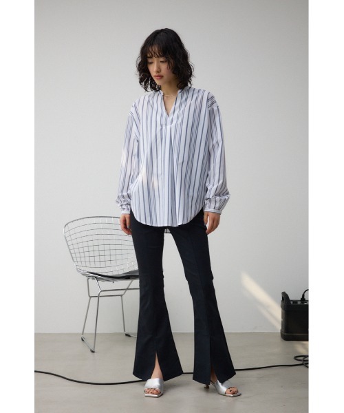 AZUL by moussy(アズールバイマウジー)の「ルーズスキッパーシャツ(Tシャツ/カットソー・レディース・アイボリー/ブルー系その他3/ブラック・SMALL/MEDIUM)」の8枚目の写真