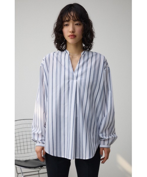 AZUL by moussy(アズールバイマウジー)の「ルーズスキッパーシャツ(Tシャツ/カットソー・レディース・アイボリー/ブルー系その他3/ブラック・SMALL/MEDIUM)」の9枚目の写真