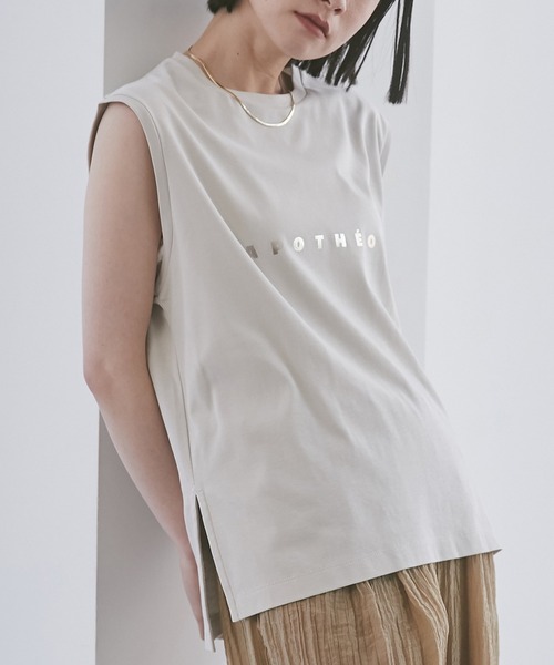 hunch（ハンチ）の「【WEB限定/別注】箔プリントロゴノースリーブTシャツ（Tシャツ/カットソー・レディース・グレー系その他/ベージュ系その他/ホワイト×シルバー/ホワイト×ゴールド・FREE）」の4枚目の写真