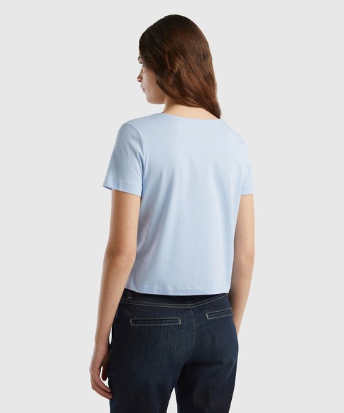 BENETTON (UNITED COLORS OF BENETTON)(ベネトンユナイテッドカラーズオブベネトン)の「クルーネックアシンメトリーサイドスリット半袖Tシャツ・カットソー(Tシャツ/カットソー・レディース・ホワイト/ネイビー/ブラック/ライトブルー・XX-SMALL/X-SMALL/SMALL/MEDIUM)」の12枚目の写真