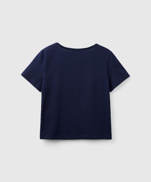 BENETTON (UNITED COLORS OF BENETTON)(ベネトンユナイテッドカラーズオブベネトン)の「クルーネックアシンメトリーサイドスリット半袖Tシャツ・カットソー(Tシャツ/カットソー・レディース・ホワイト/ネイビー/ブラック/ライトブルー・XX-SMALL/X-SMALL/SMALL/MEDIUM)」の17枚目の写真