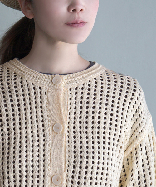 apartment department(アパートメントデパートメント)の「メッシュ編み タックリブクルーネックカーディガン(カーディガン/ボレロ・レディース・アイボリー/ブラック・M)」の15枚目の写真