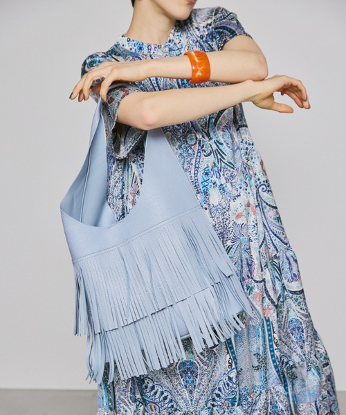 manana suerte(マニャーナスエルテ)の「フリンジショルダーバッグ(ショルダーバッグ・レディース・ブラック/ライトブルー・FREE)」の11枚目の写真