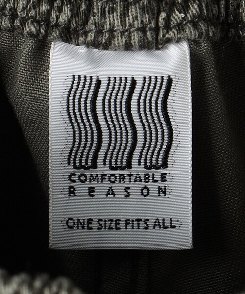 COMFORTABLE REASON（コンフォータブルリーズン）の「＜COMFORTABLE REASON＞ ベイカー ショーツ（その他パンツ・メンズ・ライトグレー/その他1・FREE）」の4枚目の写真