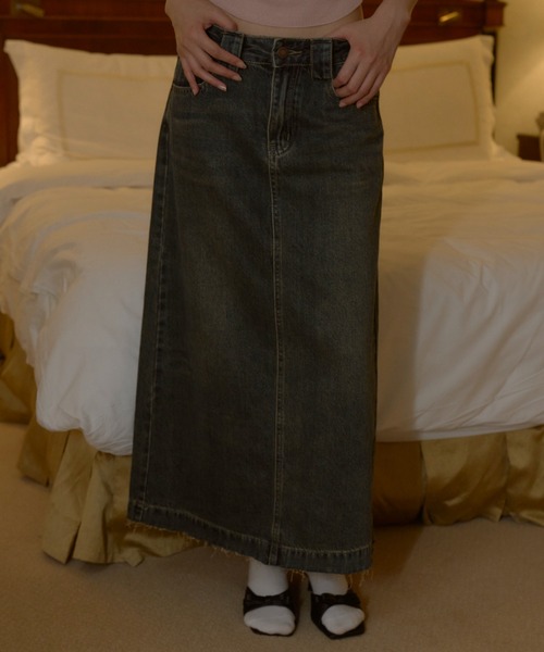 GIUNON(ジウノン)の「raw hem denim skirt / ロウヘムデニムスカート(デニムスカート・レディース・ブルー/ライトブルー・1/0)」の10枚目の写真