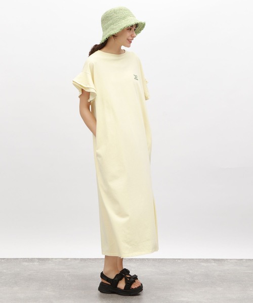 LAKOLE(ラコレ)の「ピグメント袖フリルワンピース / 119356(ワンピース・レディース・アイボリー/チャコールグレー/ブルー・SMALL/MEDIUM)」の22枚目の写真