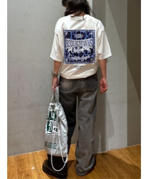 RODEO CROWNS WIDE BOWL(ロデオクラウンズワイドボウル)の「SCARYパッチ Tシャツ(Tシャツ/カットソー・メンズ・ホワイト/ブラック/ベージュ・MEDIUM/LARGE)」の18枚目の写真
