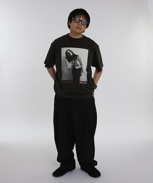 Sourcream(サワークリーム)の「【Sourcream/サワークリーム】パティ・スミス フォトTEE(Tシャツ/カットソー・レディース・ホワイト/チャコールグレー・FREE)」の12枚目の写真