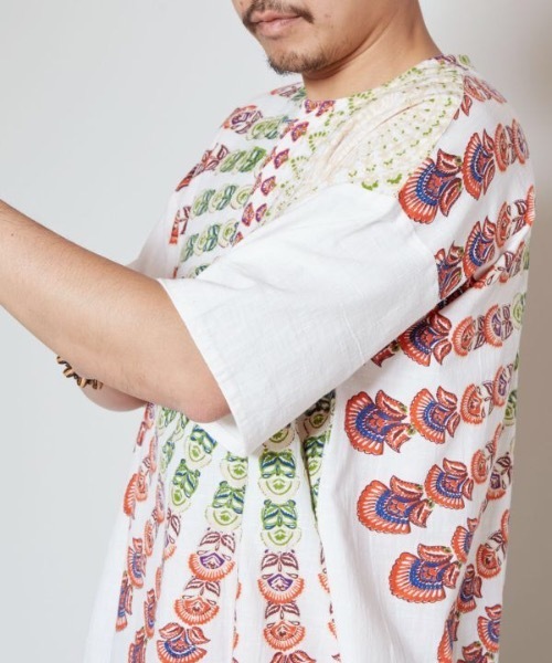 チャイハネ(チャイハネ)の「【チャイハネ】ミティナMEN'Sトップス(その他トップス・メンズ・ベージュ/レッド/ホワイト・FREE)」の8枚目の写真
