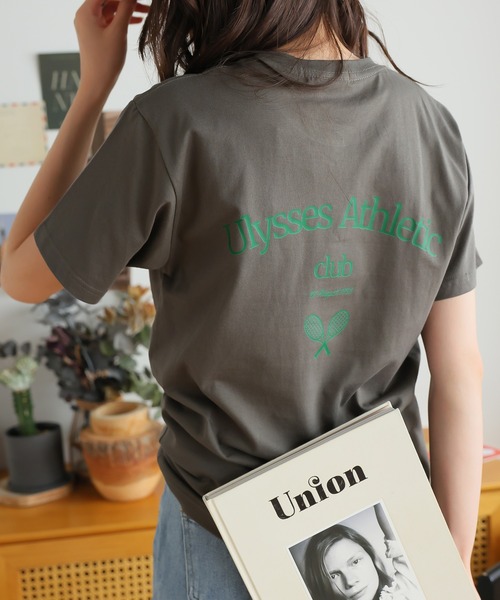 Girly Doll(ガーリードール)の「オリジナルプリントスポーツロゴTシャツ(Tシャツ/カットソー・レディース・ベージュ/ピンク/ダークグレー・F)」の2枚目の写真