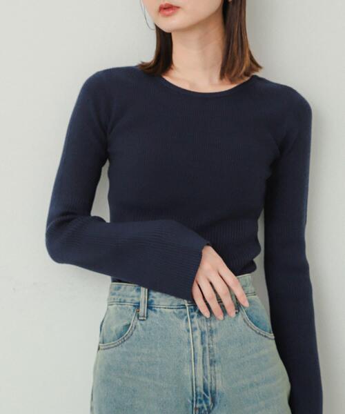 SENSE OF PLACE by URBAN RESEARCH（センスオブプレイスバイアーバンリサーチ）の「『WEB/一部店舗限定カラー』2WAYストレッチラウンドネックセーター（ニット/セーター・レディース・チャコールグレー/ベージュ/オレンジ/ネイビー/ブラウン/ピンク・ONE）」の19枚目の写真