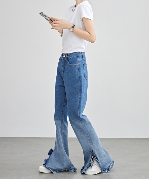 Lace Ladies(レースレディース)の「ハイウエスト フリル リボン フレア デニム パンツ(デニムパンツ・レディース・ネイビー・S/M/L/XL)」の4枚目の写真