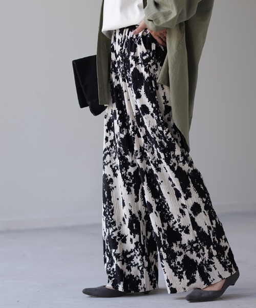 HUG.U（ハグユー）の「アート柄リブパンツ＜セルフカットOK＞（その他パンツ・レディース・ホワイト系その他/ブラウン系その他/グレー系その他・FREE）」の18枚目の写真