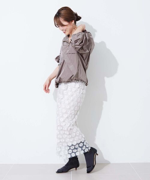 le.coeur blanc（ルクールブラン）の「シャイニーナイロンアノラックパーカー（その他アウター・レディース・ベージュ/モカ・38）」の7枚目の写真