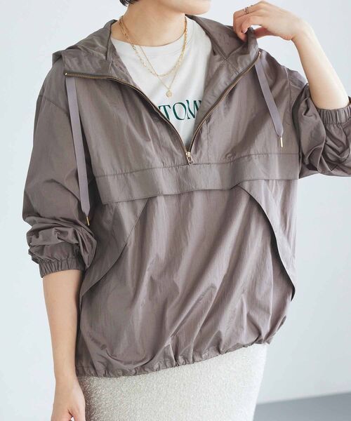 le.coeur blanc（ルクールブラン）の「シャイニーナイロンアノラックパーカー（その他アウター・レディース・ベージュ/モカ・38）」の21枚目の写真