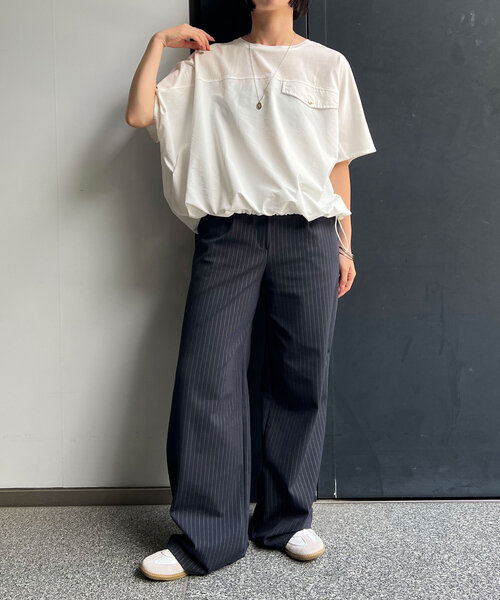 Jena espace merveilleux（ジェナ　エスパスメルヴェイユ）の「【洗濯機洗い◎】フハク切替シルケットカットソー（Tシャツ/カットソー・レディース・ブラック/オフホワイト/ライトグレー・FREE）」の5枚目の写真