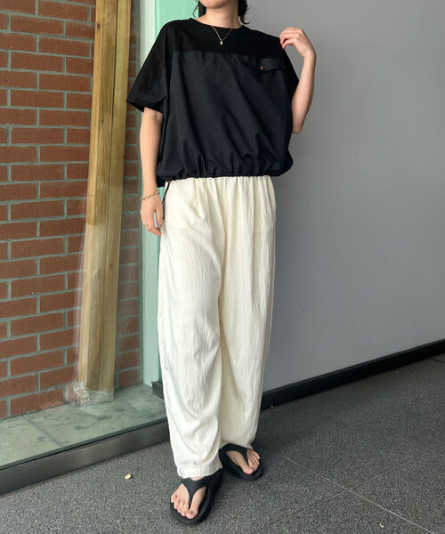 Jena espace merveilleux（ジェナ　エスパスメルヴェイユ）の「【洗濯機洗い◎】フハク切替シルケットカットソー（Tシャツ/カットソー・レディース・ブラック/オフホワイト/ライトグレー・FREE）」の16枚目の写真