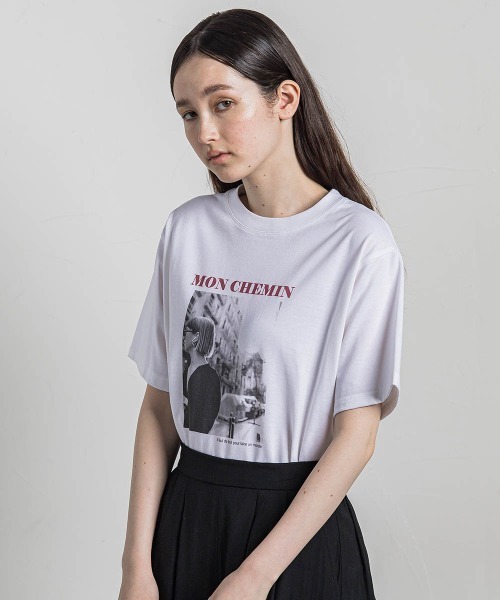 MAYSON GREY(メイソングレイ)の「フォトプリントカラーロゴTシャツ≪洗濯機で洗える≫(Tシャツ/カットソー・レディース・イエロー/グリーン/レッド・M)」の3枚目の写真