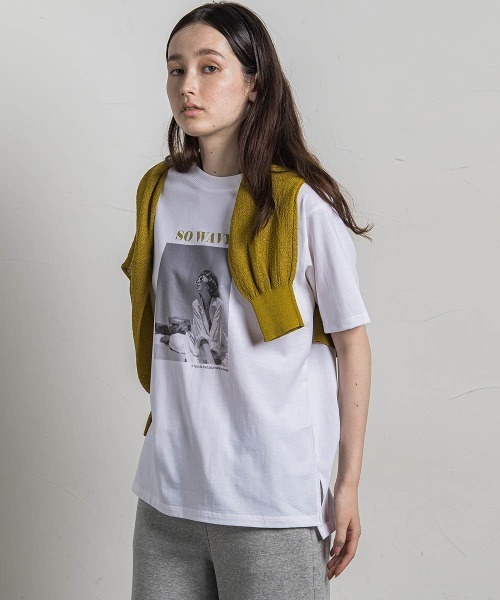 MAYSON GREY(メイソングレイ)の「フォトプリントカラーロゴTシャツ≪洗濯機で洗える≫(Tシャツ/カットソー・レディース・イエロー/グリーン/レッド・M)」の11枚目の写真