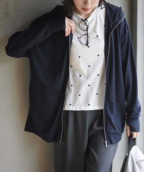 rps(アールピーエス)の「接触冷感UVカットBACKタックパーカー(パーカー・レディース・杢グレー/ブルー/ネイビー・フリー)」の3枚目の写真