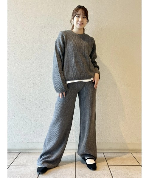 GAP(ギャップ)の「CashSoft カシミヤタッチ シェーカーステッチ クルーネックセーター(ニット/セーター・レディース・ブラック/ブラウン系その他/チャコールグレー/ブラウン/レッド/ピンク・XS/S/M/L/XL/XXS)」の10枚目の写真