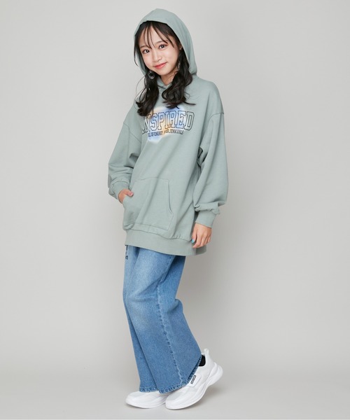 SISTER JENNI（SISTER JENNI）の「【ウエスト調整可】クラックロゴデニムワイドパンツ（デニムパンツ・キッズ・ブルー/ブラック・160cm/140cm/150cm/130cm）」の9枚目の写真
