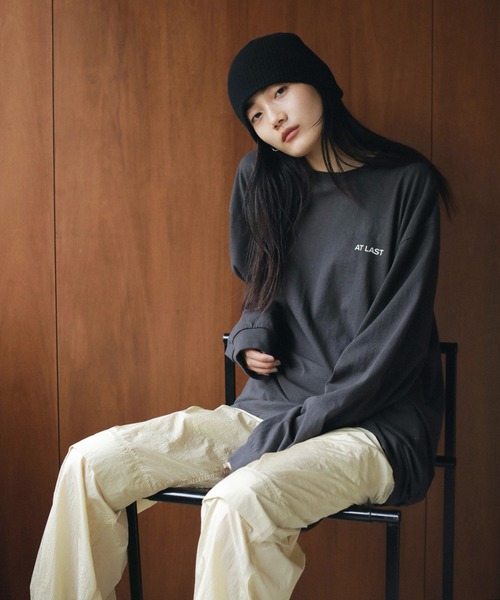 トップス anuke Print Long T-shirts anuke（アンヌーク）の「Print Long T-shirts（Tシャツ