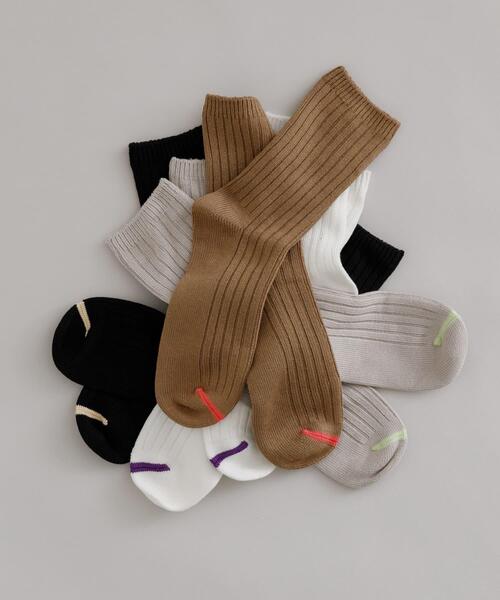 URBAN RESEARCH（アーバンリサーチ）の「『UR TECH』ワイドリブソックス（ソックス/靴下・メンズ・ベージュ/オフホワイト/グレー/ブラック・25-28）」の7枚目の写真