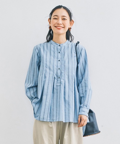 and myera（アンド マイラ）の「ａｎｄ　ｍｙｅｒａ　ストライプなシャツ（シャツ/ブラウス・レディース・ホワイト系その他/ブルー・LL/L/M/S）」の2枚目の写真