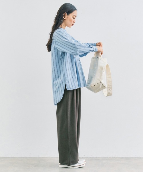 and myera（アンド マイラ）の「ａｎｄ　ｍｙｅｒａ　ストライプなシャツ（シャツ/ブラウス・レディース・ホワイト系その他/ブルー・LL/L/M/S）」の11枚目の写真