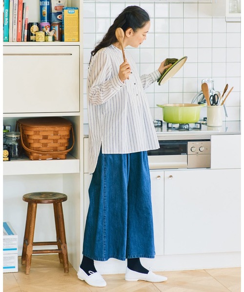 and myera（アンド マイラ）の「ａｎｄ　ｍｙｅｒａ　ストライプなシャツ（シャツ/ブラウス・レディース・ホワイト系その他/ブルー・LL/L/M/S）」の3枚目の写真