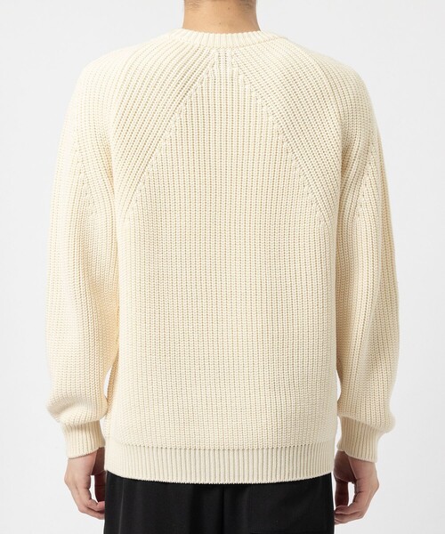 BATONER（バトナー）の「【BATONER/バトナー】SIGNATURE CREW NECK（ニット/セーター・メンズ・グレイッシュベージュ/ベージュ/ダークグレー/ブラック/ダークグリーン/ブラウン/アイボリー・3/2/1）」の13枚目の写真