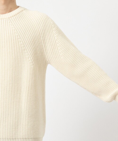 BATONER（バトナー）の「【BATONER/バトナー】SIGNATURE CREW NECK（ニット/セーター・メンズ・グレイッシュベージュ/ベージュ/ダークグレー/ブラック/ダークグリーン/ブラウン/アイボリー・3/2/1）」の10枚目の写真