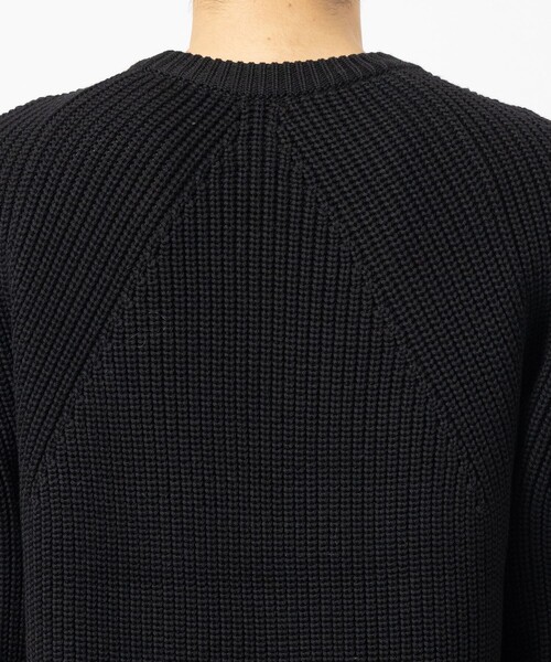 BATONER（バトナー）の「【BATONER/バトナー】SIGNATURE CREW NECK（ニット/セーター・メンズ・グレイッシュベージュ/ベージュ/ダークグレー/ブラック/ダークグリーン/ブラウン/アイボリー・3/2/1）」の20枚目の写真