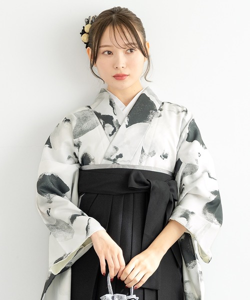 floroレディース袴4点セット （着物・襦袢・下帯・袴）（着物）｜SOUBIEN（ソウビエン） 35,990円